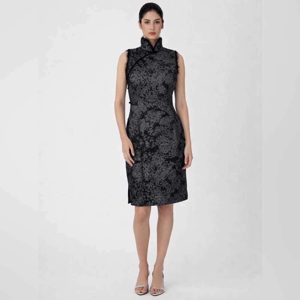 Yifei Chinese Qipao Cheongsam Jacquard Dress Fur Trim Sleeveless Midi